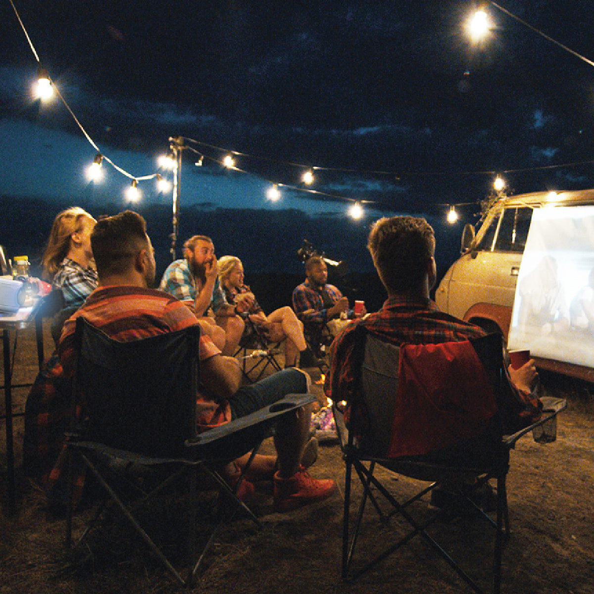 100 Inch White Projector Screen with Setup Kit