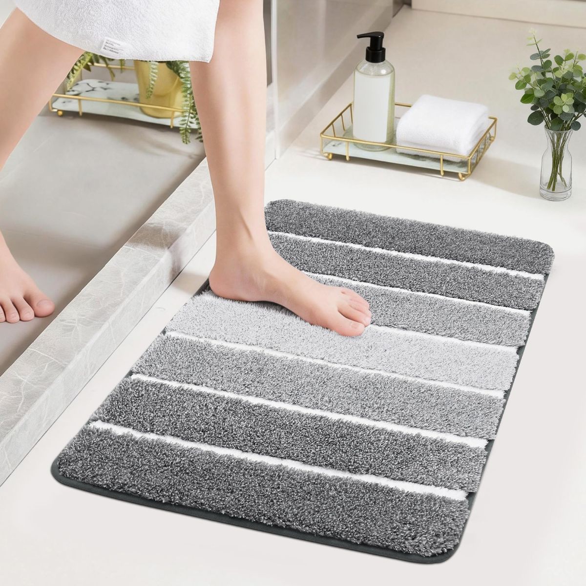 Bathroom Rugs,Ultra Soft Absorbent Bath Mat,Beige | Non-Slip TPR Backing Stays in Place, Machine Washable Bath Rugs Shaggy Rug for Bathroom Floor - Grey and White - Size 50cm*80cm