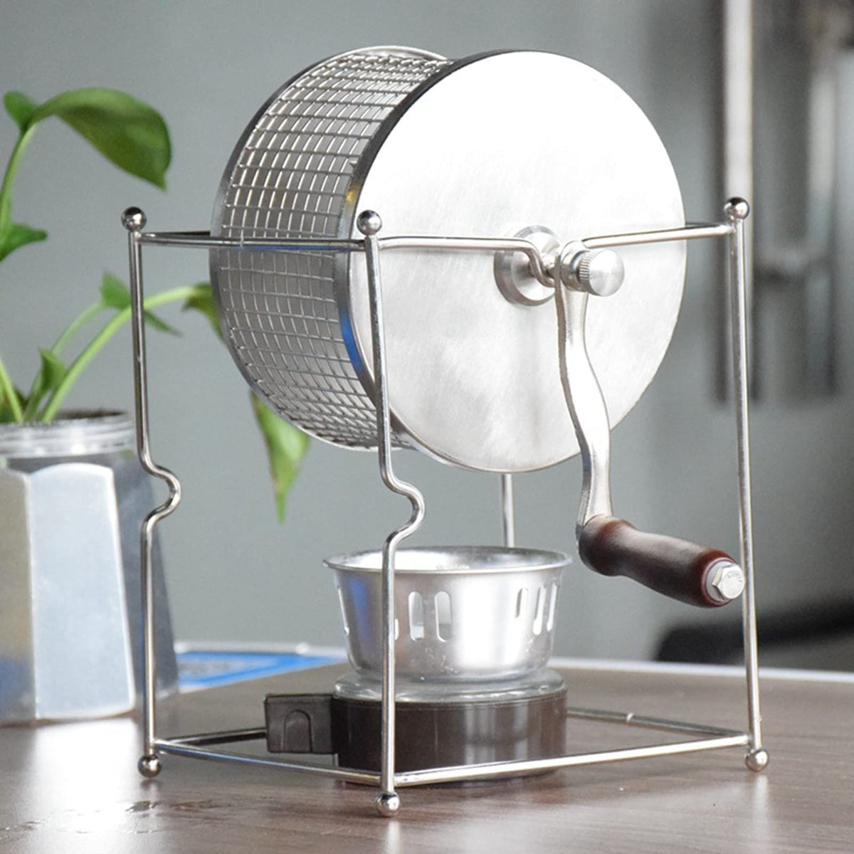 Stainless Steel Coffee Bean Roaster for Coffee Lovers
Hand Crank Manual Roasting Machine with Temperature Control, DIY Enthusiasts, Home Use Peanut(silver)