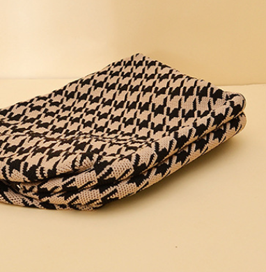 Houndstooth Knit Cloud Bag: Commute & Daily Handbag, Portable Storage Clutch (Khaki) | Other Colors Available in Store