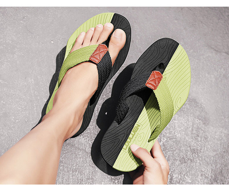 Men's Outdoor Non-Slip Flip Flops, 6 Colors EVA Lightweight Thick-Sole Beach Sandals for Casual & Sports(black and green-43)