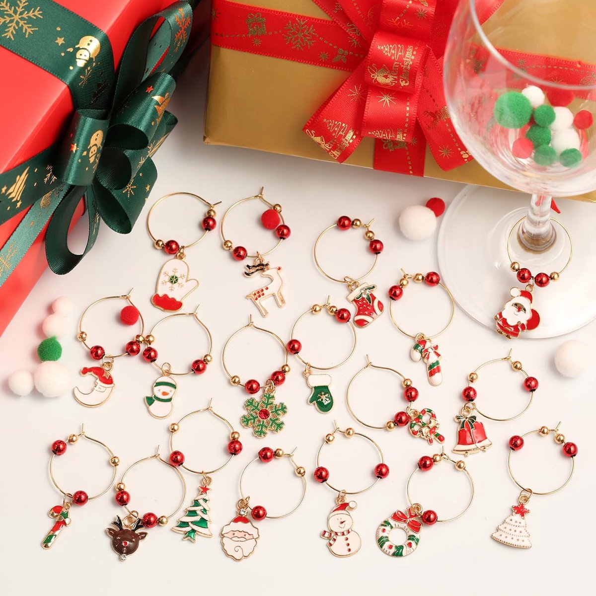 Christmas Wine Glass Charms 30-piece – Identification, holiday theme, drink markers