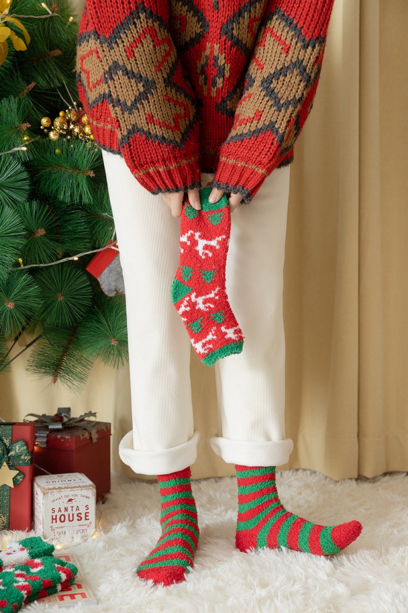 Christmas Socks - 5 Pairs - Ladies' House Socks - Christmas Socks - Heated Socks - Anti-Slip Socks - Bed Socks - Warm Socks - Christmas Gift for Women - Colorful Socks - Cheerful Socks - One Size - Thick - Socks - Fluffy Socks - Christmas Tree - Christmas