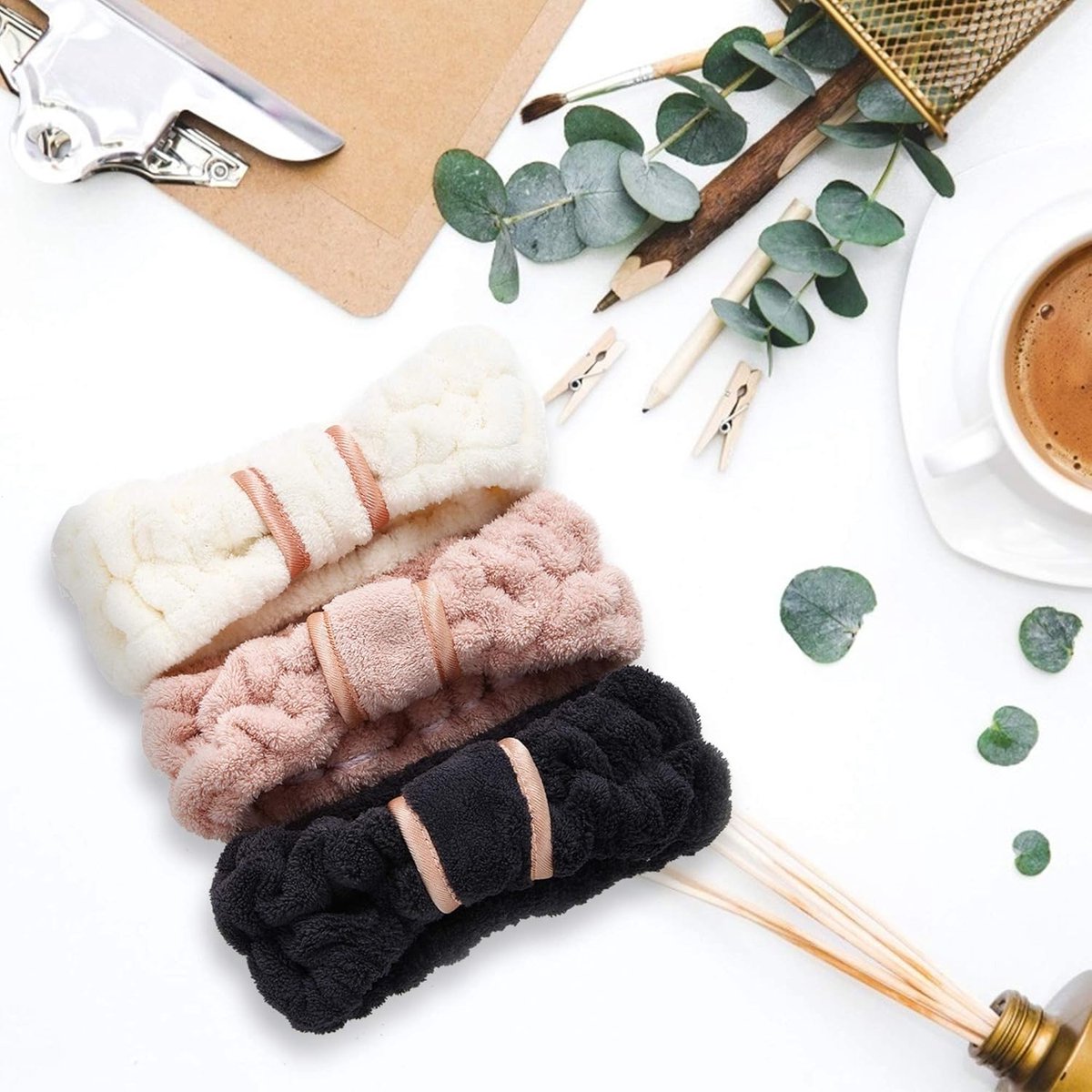 Headbands - Set of 3 - Stretchable - Face Headbands - Makeup Headbands - Cosmetic Headband - Spa Headband - Headbands for Women - Headband for Women and Girls Skincare - Off-White / Pink / Black