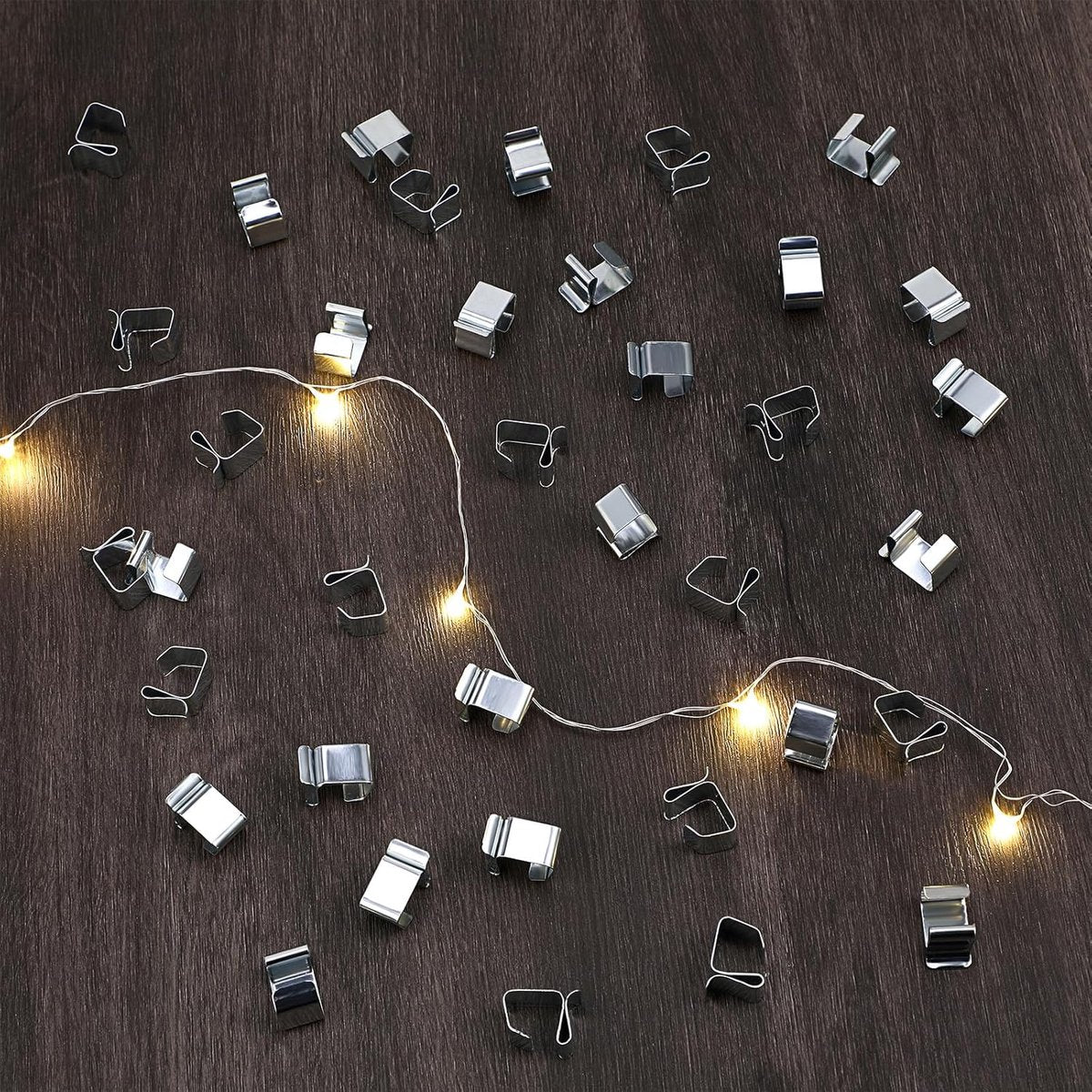 50 pieces - Christmas Lighting Gutter Hooks - Light Hose Clamps - Christmas Lighting Clips - Weatherproof Metal Gutter Clamp - Festive Lighting Clamps - Cable Clips - Christmas Decoration Hooks - for Christmas and Halloween Seasonal Cord - Silver - 24*15