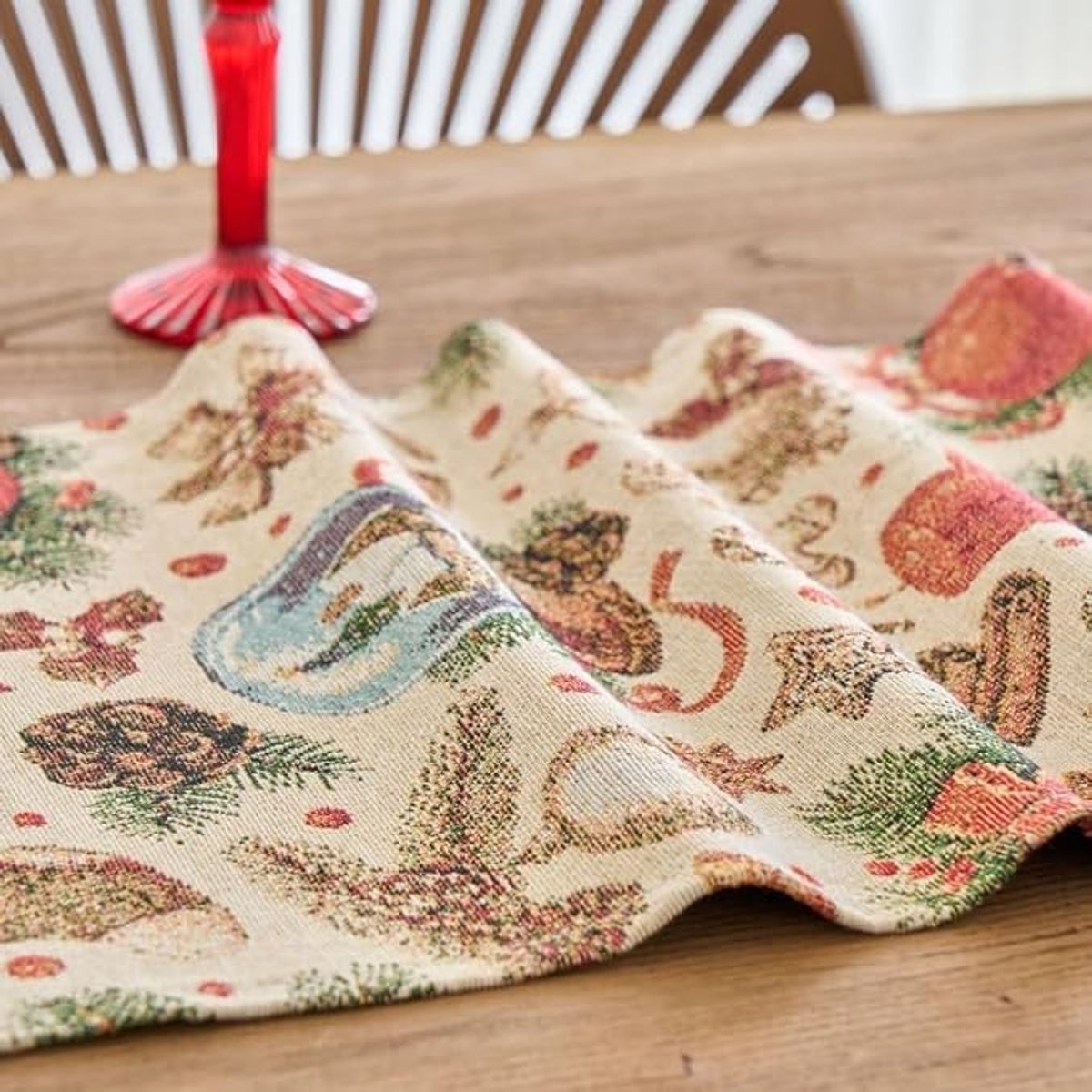 Table Runner - Christmas Table Runner - Home Decoration - Christmas Decoration - Christmas Snowball Pattern Table Runner - Suitable for dining tables and cabinets - Can be used for Thanksgiving, parties, Christmas, weddings, banquets and New Year's decora