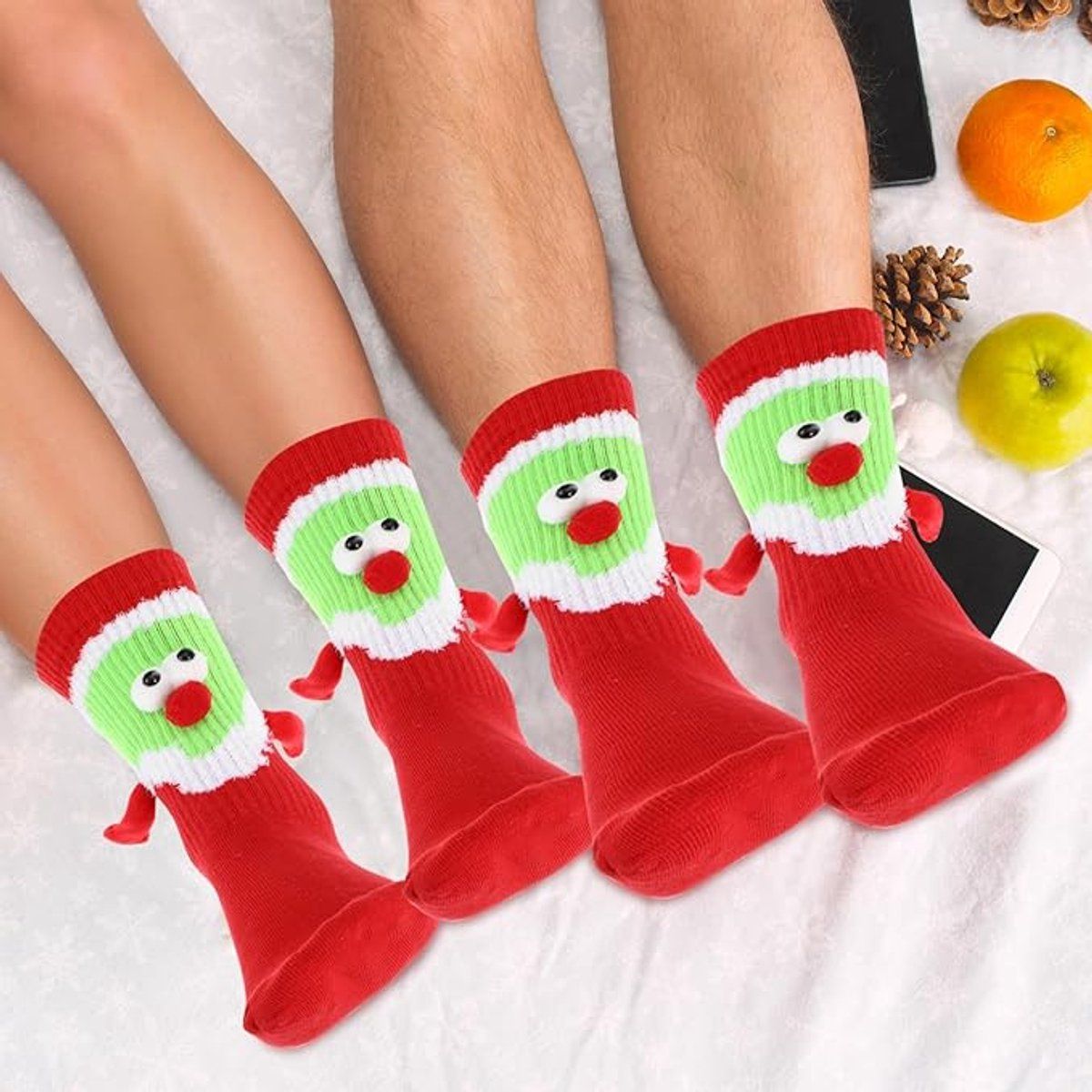 4 Pairs, Christmas Socks for Men and Women, Magnetic Hand-Holding Holiday Crew Socks Set with Festive Cartoon Design, 20x6x2 cm, Red