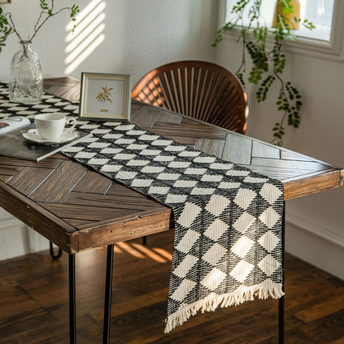 Fall Table Runner, Black and White Table Runner, Rustic Table Runner with Tassels, Christmas Table Runner for Dining Bedroom Decor