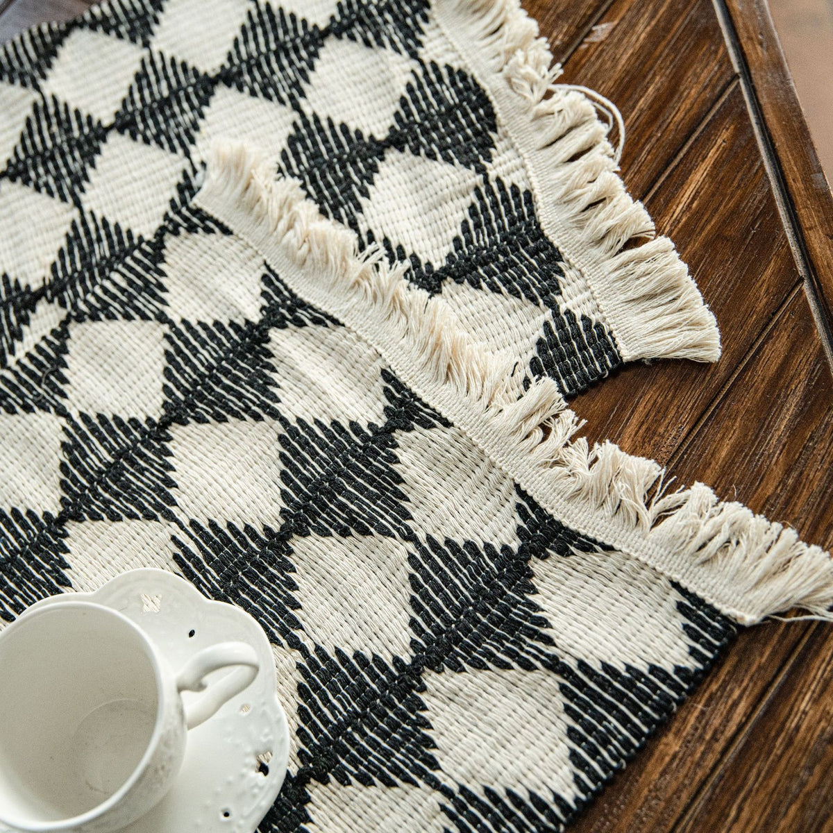Fall Table Runner, Black and White Table Runner, Rustic Table Runner with Tassels, Christmas Table Runner for Dining Bedroom Decor