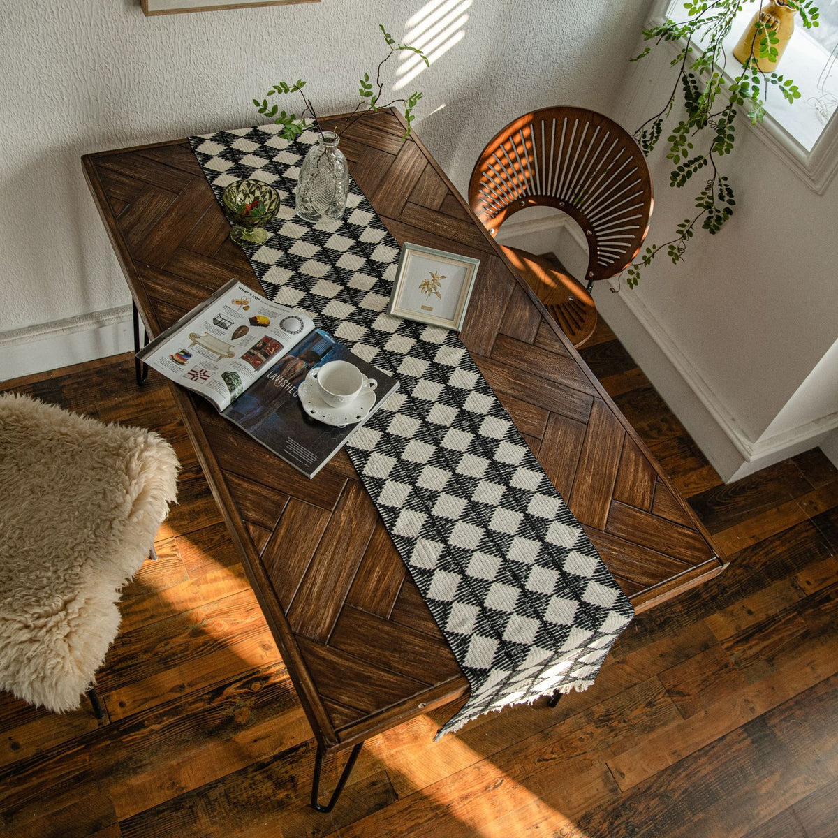 Fall Table Runner, Black and White Table Runner, Rustic Table Runner with Tassels, Christmas Table Runner for Dining Bedroom Decor