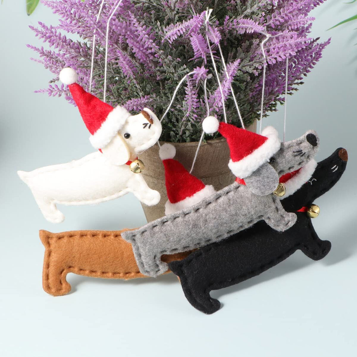 Christmas Tree Pendants, 4 Pcs Dachshund Dog Hanging Ornaments Felt Figurines Tree Decorations Plush Craft and Holiday Ornaments