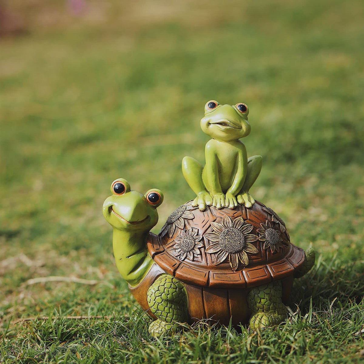 Frog Garden Statues Decor Outdoor, Resin Couple Frogs Garden Animal Statue Waterproof, Figurines for Yard Patio Lawn Decorations