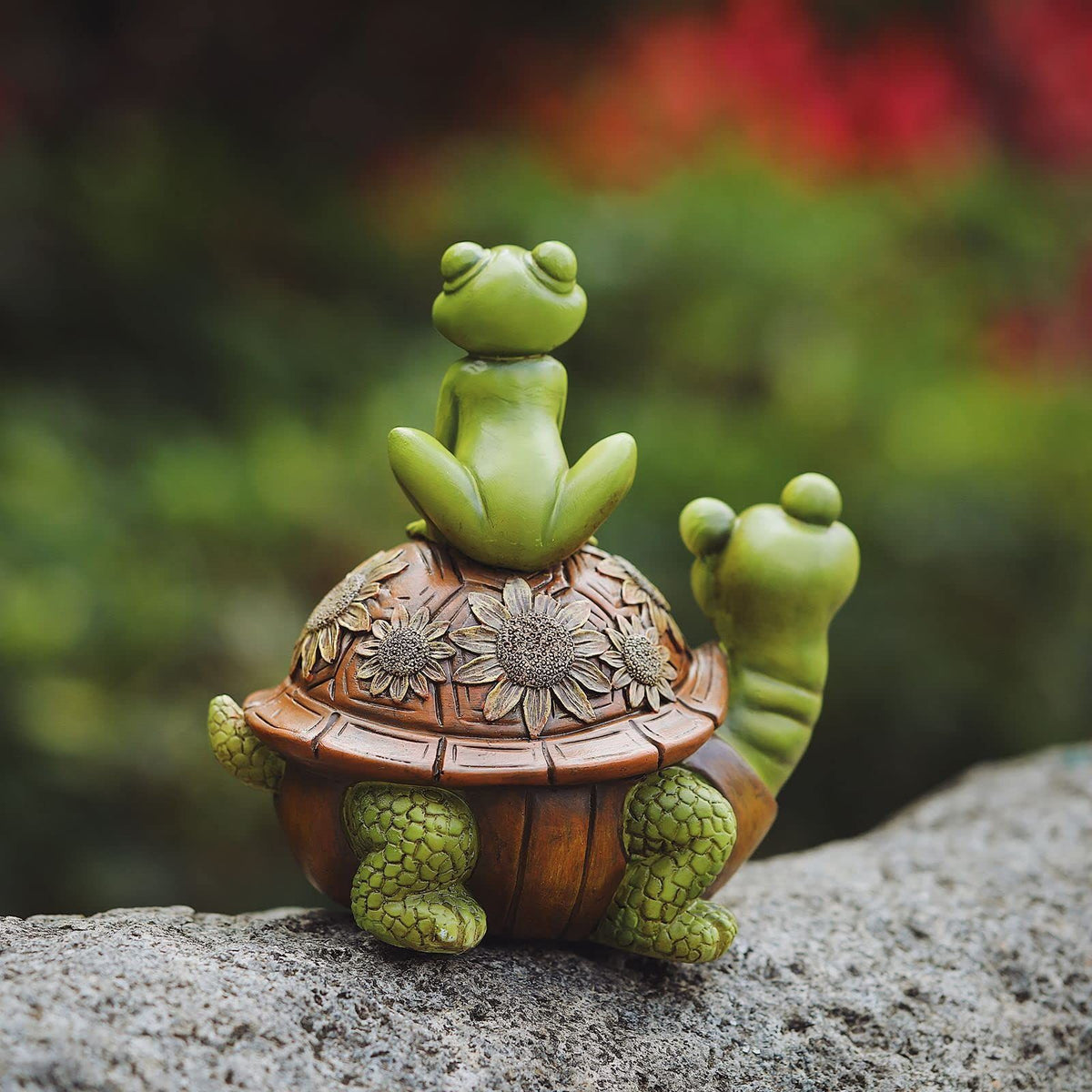 Frog Garden Statues Decor Outdoor, Resin Couple Frogs Garden Animal Statue Waterproof, Figurines for Yard Patio Lawn Decorations