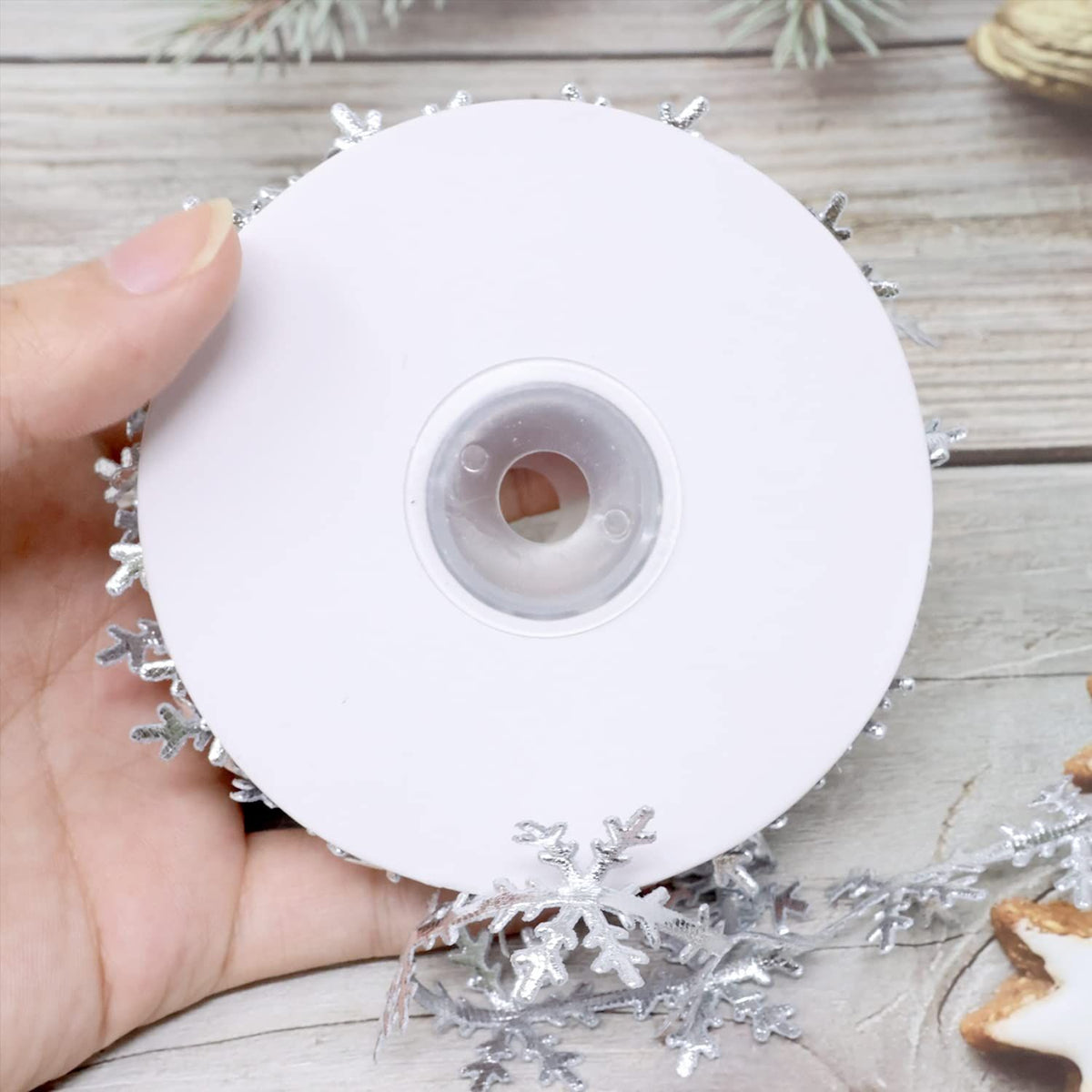 1 Roll of Sparkly Polyester Snowflake Ribbon Trim Embellishment, Snowflake Decoration Ribbons, Embossed Ribbon
