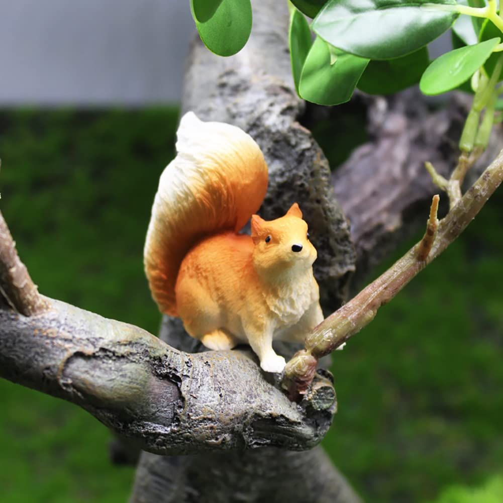 4pcs Squirrel Figures Animal Toy Cake Toppers, Fairy Garden Miniature Squirrel Figurines Collection Playset for Christmas Birthday