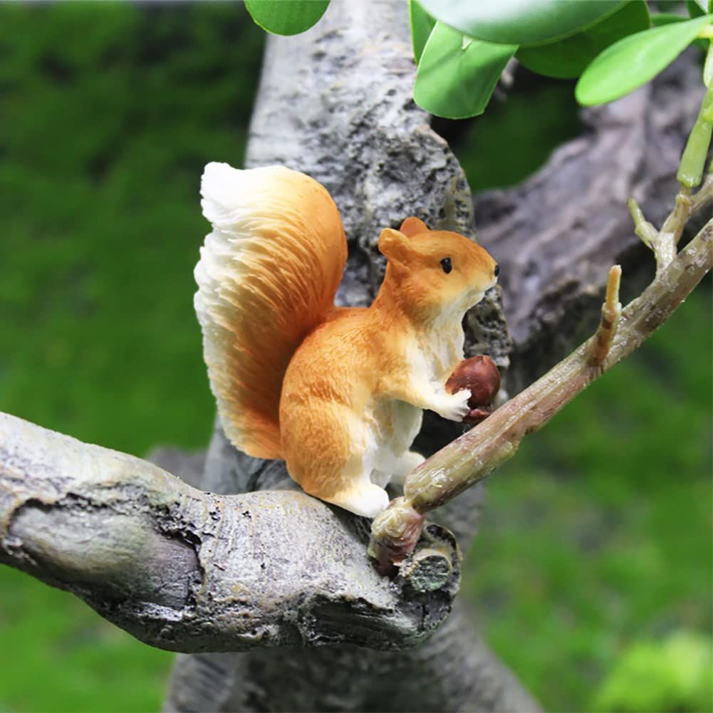 4pcs Squirrel Figures Animal Toy Cake Toppers, Fairy Garden Miniature Squirrel Figurines Collection Playset for Christmas Birthday