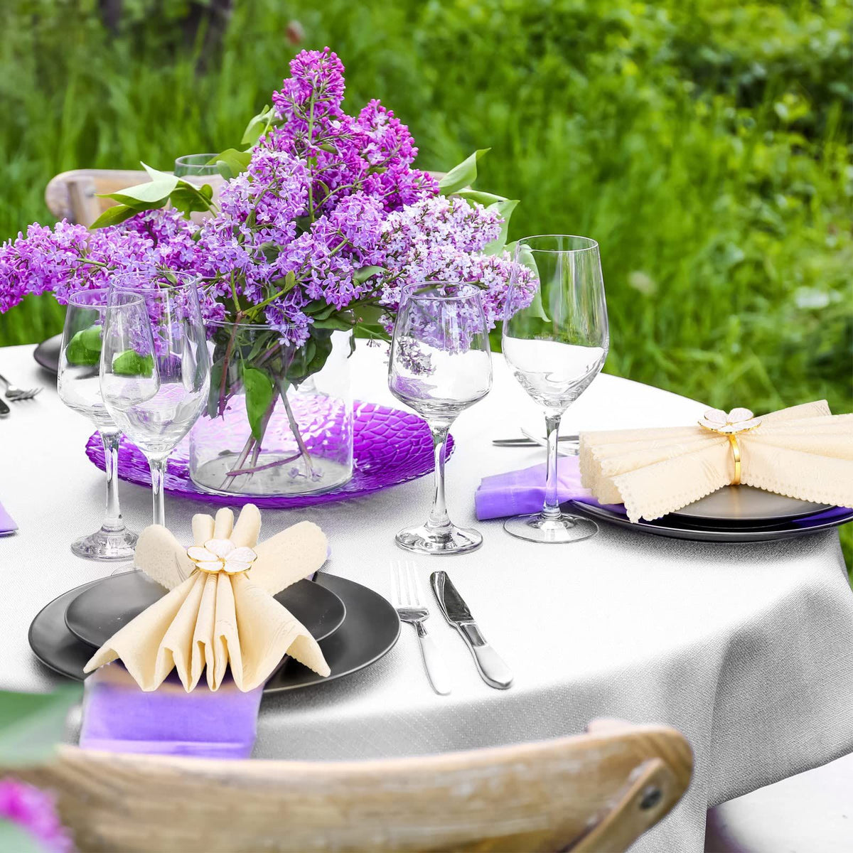12 Pcs White Flower Napkin Rings Set, Holiday Gold Napkin Ring Holder Floral Serviette Buckles for Wedding Party Banquet