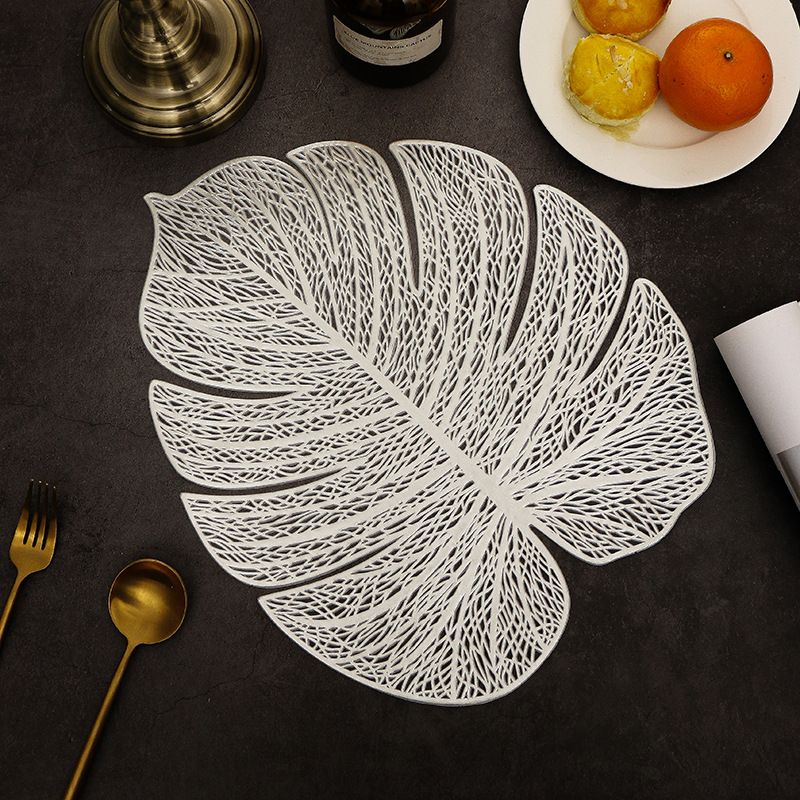 Leaf Placemats Set of 2 Vinyl Place mats Tropical Leaves Tablemats Table Setting Kitchen Table Mats for Dining Table Holiday