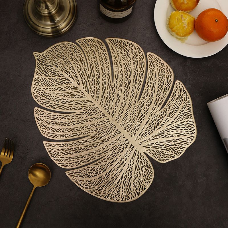 Leaf Placemats Set of 2 Vinyl Place mats Tropical Leaves Tablemats Table Setting Kitchen Table Mats for Dining Table Holiday