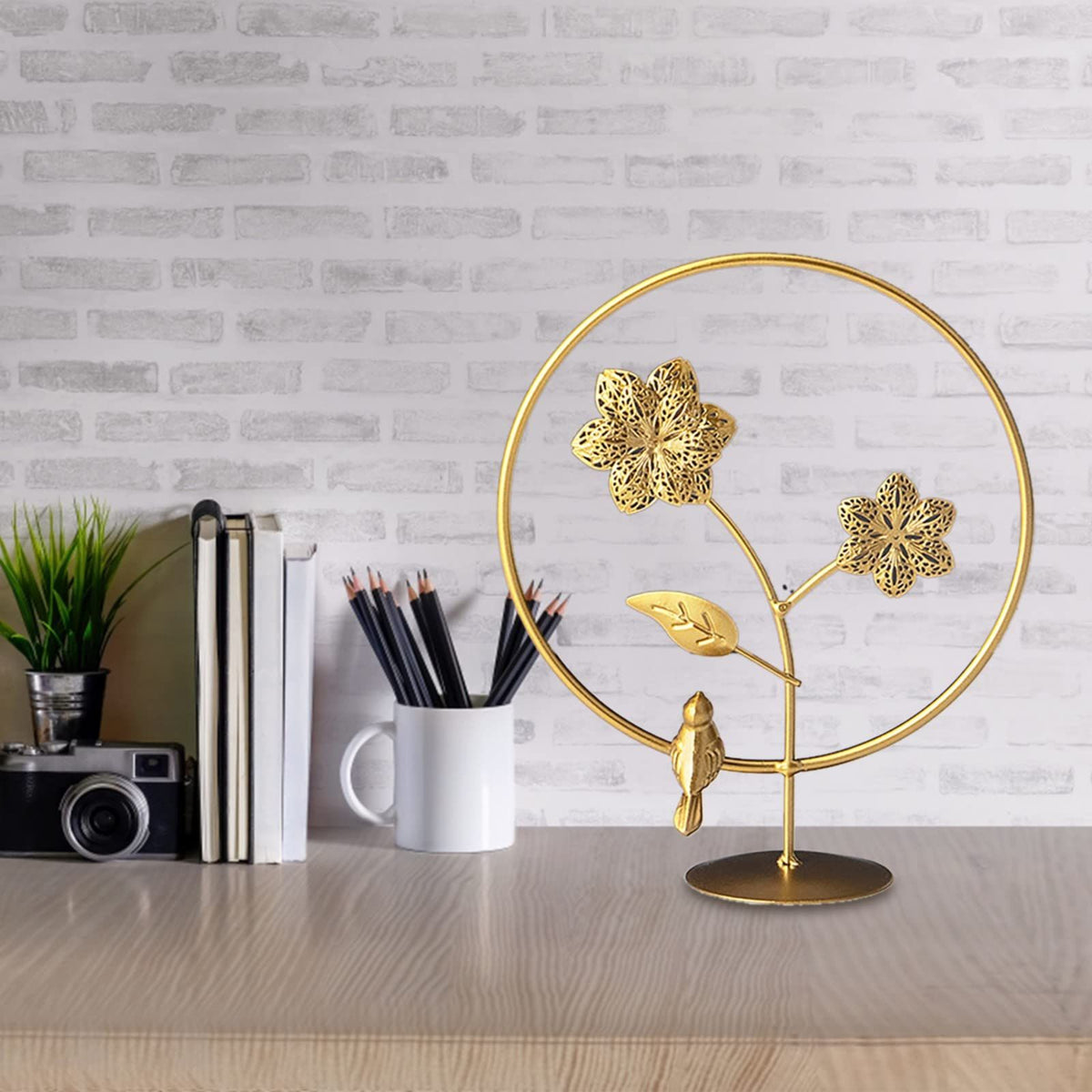 Nordic Luxury Gold Wrought Iron Ornaments Home Living Room Wine Cabinet Porch Decoration Christmas Balls Decorations