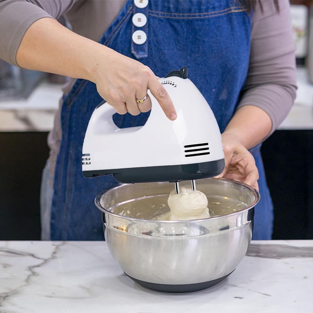 Hand Mixer, Electric Mixer, 7 Speed 100W Portable Kitchen Mixer Electric with 2 Stainless Steel Accessories Whisk, for Whipping Mixing Cookies Cakes Eggs Dough,White