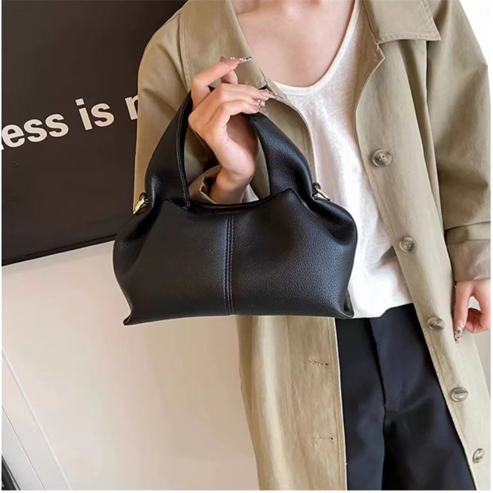 Crossbody Bag Purse Satchel Handbag for Women Shoulder Bag Chic Cloud Bag Purse, Cute Cloud Handbag for Women (black)