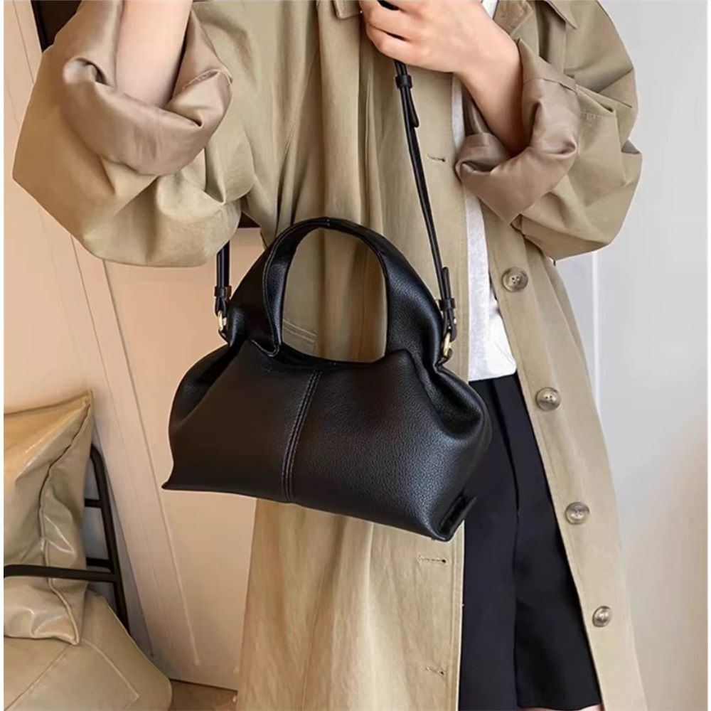 Crossbody Bag Purse Satchel Handbag for Women Shoulder Bag Chic Cloud Bag Purse, Cute Cloud Handbag for Women (black)
