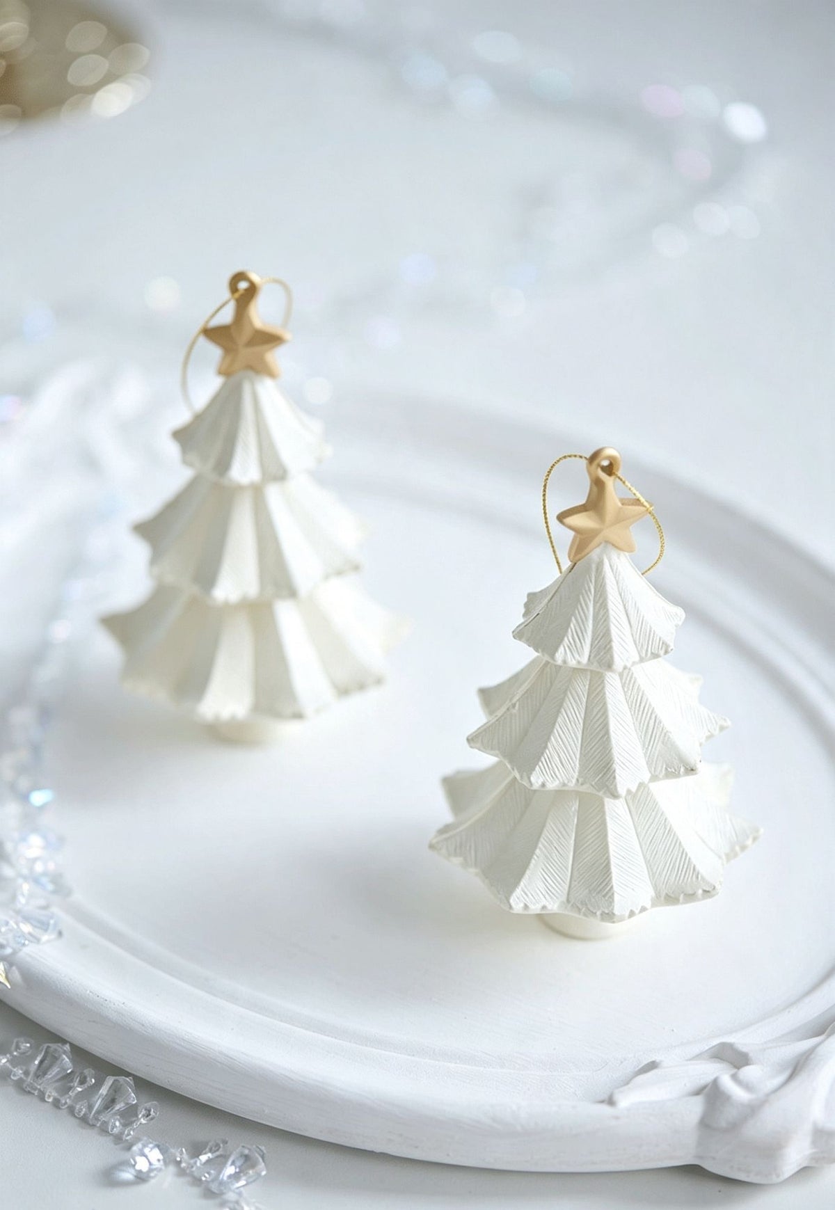 Snowflake Hanging Ornament, Holiday Decor Pendant Suitable for Christmas and Halloween Themed Layout