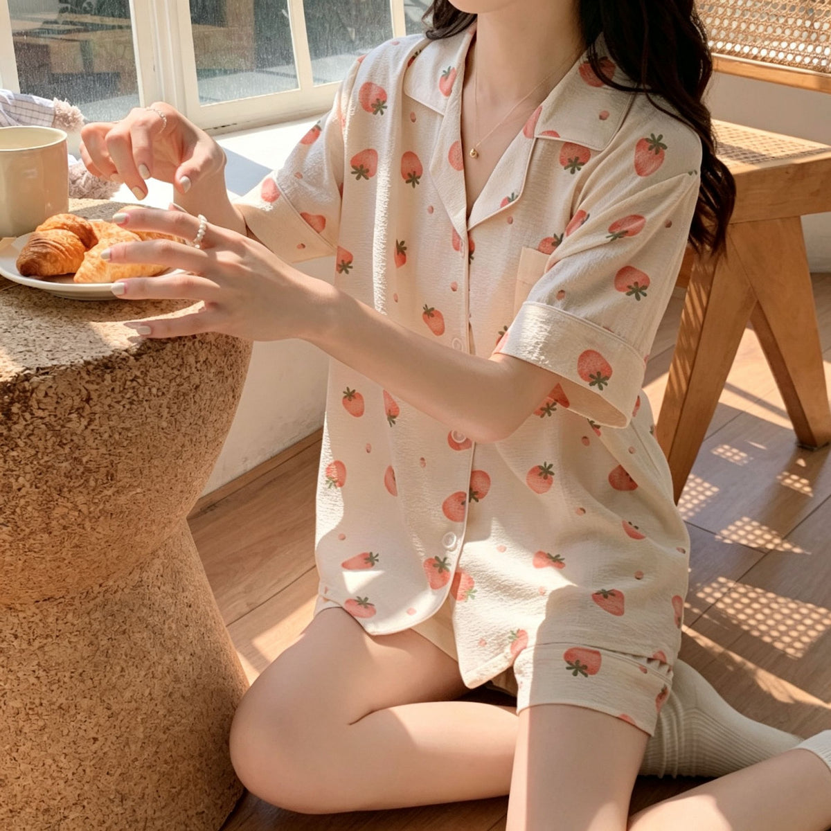 Full Strawberry Short Set Size XL | Bubble Crinkle Plus Size Short Pajamas | Christmas Strawberry Girly Gift | Plus Size Friendly Loose Women's Loungewear