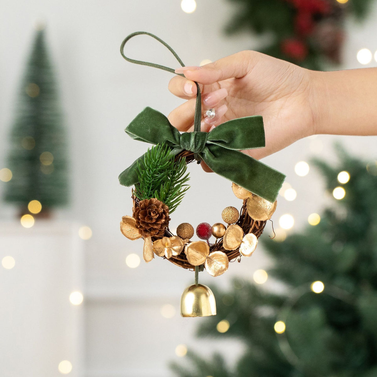 D9 Christmas Pine Wreath Ornament Green 2 Pack