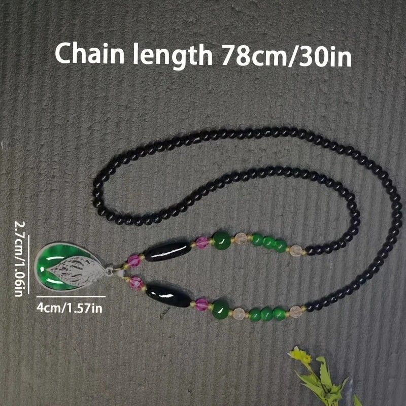 European and American trendy retro necklace, color-block beads and leaf-shaped pendant, simple and elegant, 78cm versatile chain, perfect for daily and smart casual looks.