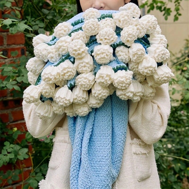 Hand-Crocheted Rose Round Blanket: A versatile romantic gift that brightens everyday warmth. (Diameter: 110 CM / 43.3 IN,  Blue)