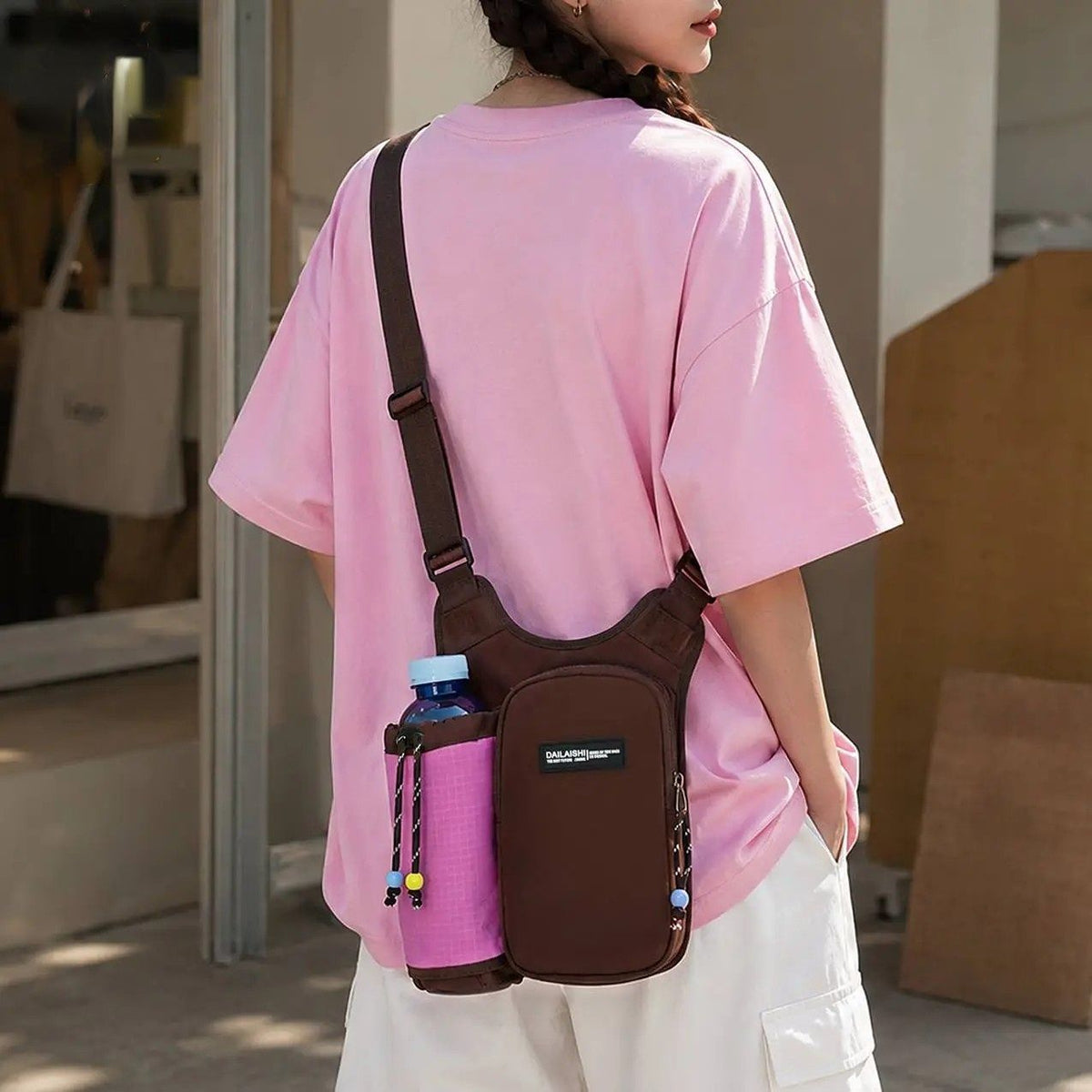 Women's Crossbody Phone Bag, Dopamine Color-Block Drawstring Bucket Bag, Pendant Accent Women's Backpack, Lightweight Casual Bag, Perfect for Commuting, Travel & Cycling..(khaki)