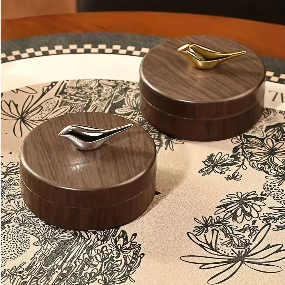 1 Light-Luxury Fashion Desktop Ashtray | Creative High-End Living Room Home Decor, Personalized Car Ashtray with Lid, Retro Aesthetic, the Perfect Gift for Homeowners.Silver bird silver liner