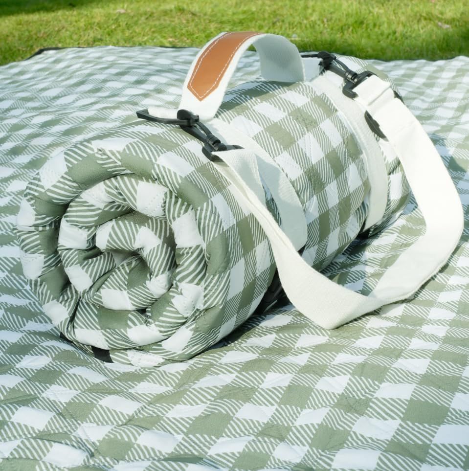 Waterproof Picnic Blanket Foldable Vegetable Print for 6 to 8 People, 203 x 203 cm
