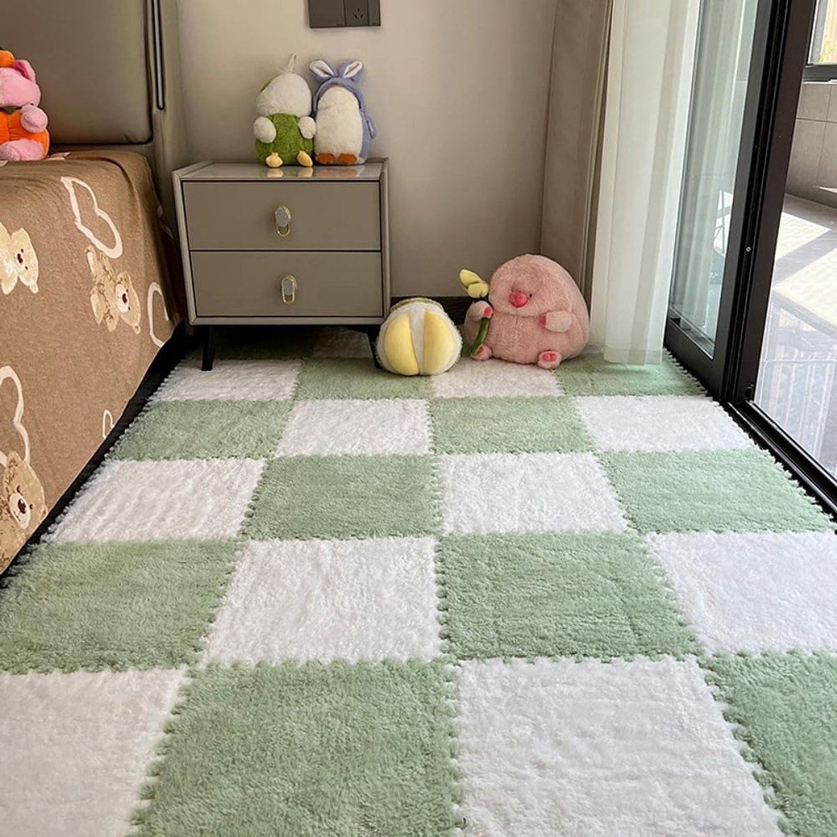 6 Plush Interlocking EVA Foam Puzzle Floor Tiles, Anti-Slip Crawling Play Mat for Kids Bedroom, Green White, 30x30x1cm
