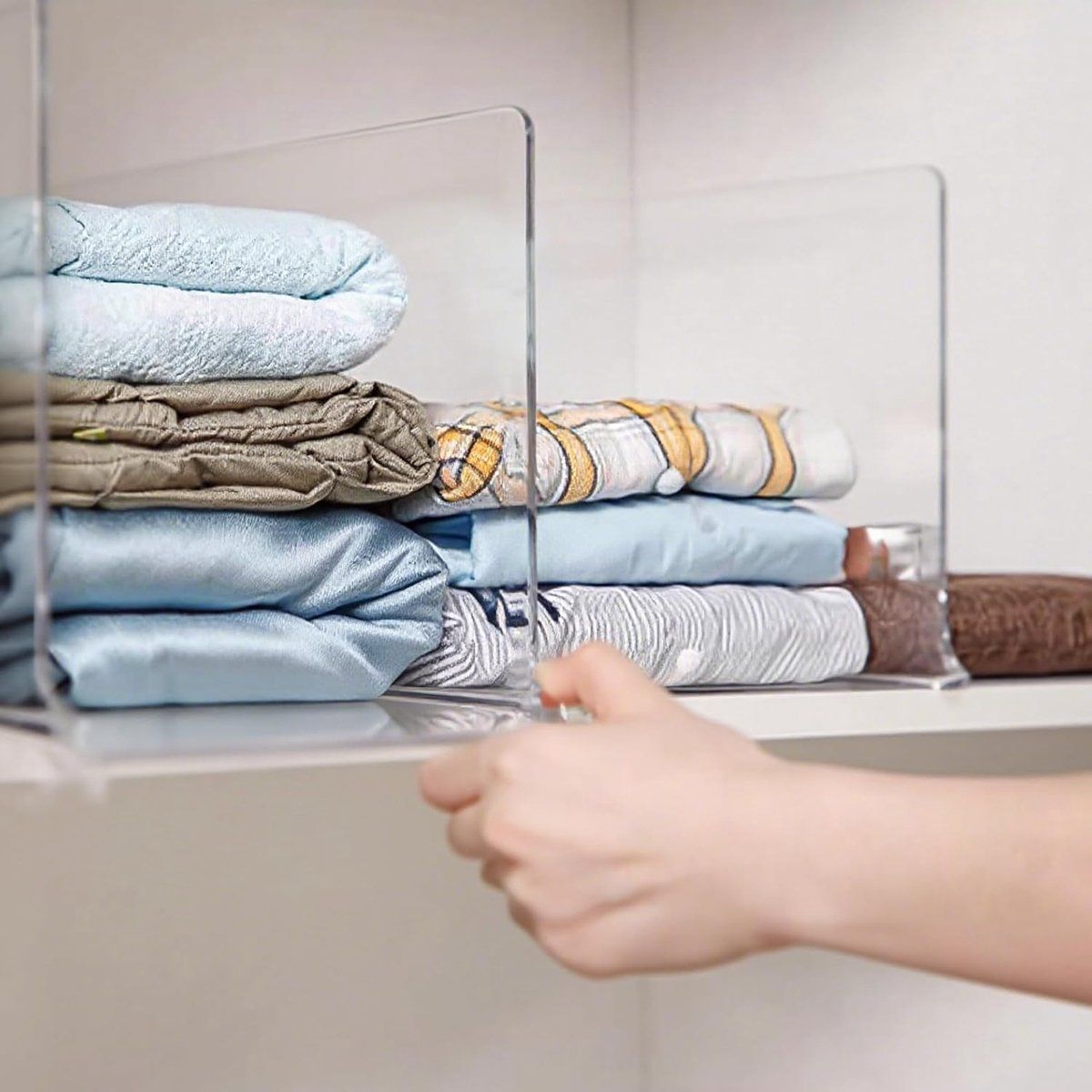 4 Pack Acrylic Shelf Dividers, Clear Closet Organizer for Clothes Sweaters Handbags Towels on Wooden Shelves, Transparent, 28x20x3cm