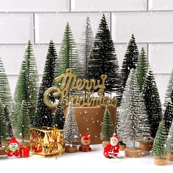 30 Pack Mini Christmas Bottle Brush Trees with Wooden Base, Gradient Green Artificial Frosted Small Pine Trees, Tabletop Mini Xmas Tree Decor for Home Party DIY Craft Table Centerpiece Ornaments