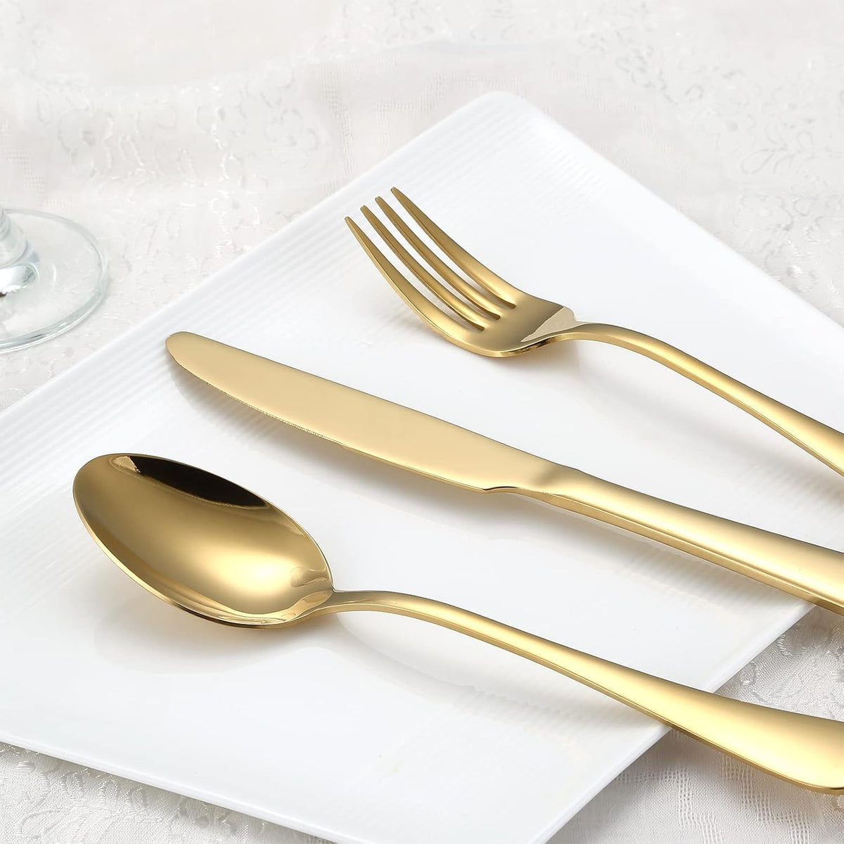 Gold Silverware Set for 8, 40-Piece Gold Flatware Set Stainless Steel Cutlery Kitchen Utensil Set Mirror Polished