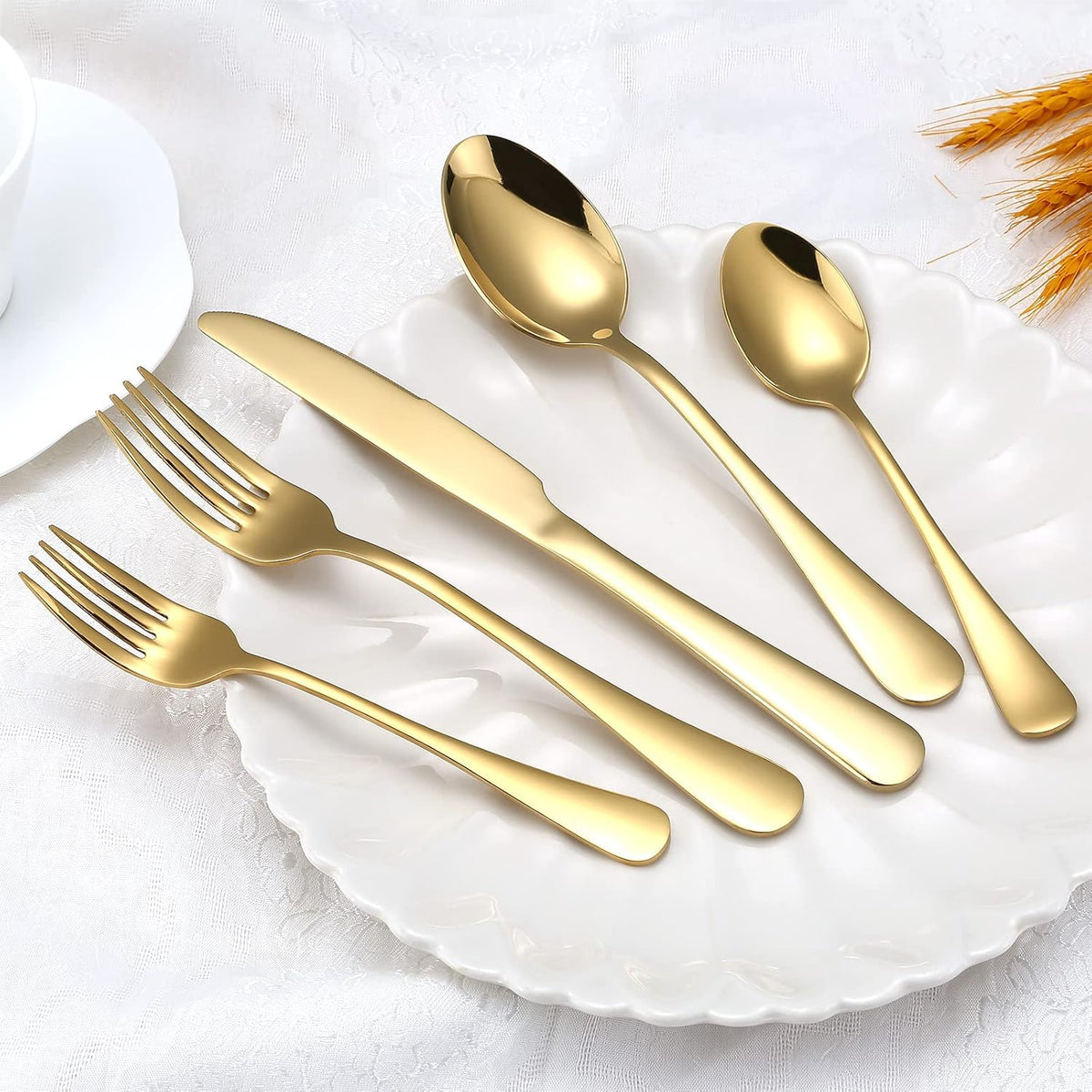 Gold Silverware Set for 8, 40-Piece Gold Flatware Set Stainless Steel Cutlery Kitchen Utensil Set Mirror Polished