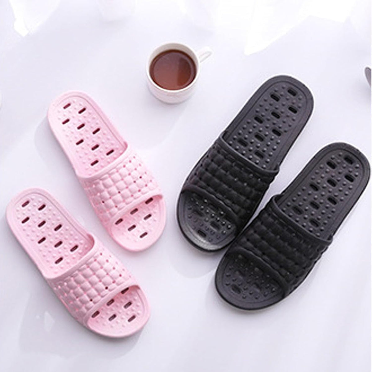 Bath Slippers with Drainage Holes, Quick-Drying Non-Slip Slippers Dormitory Home Bathroom Slippers Unisex