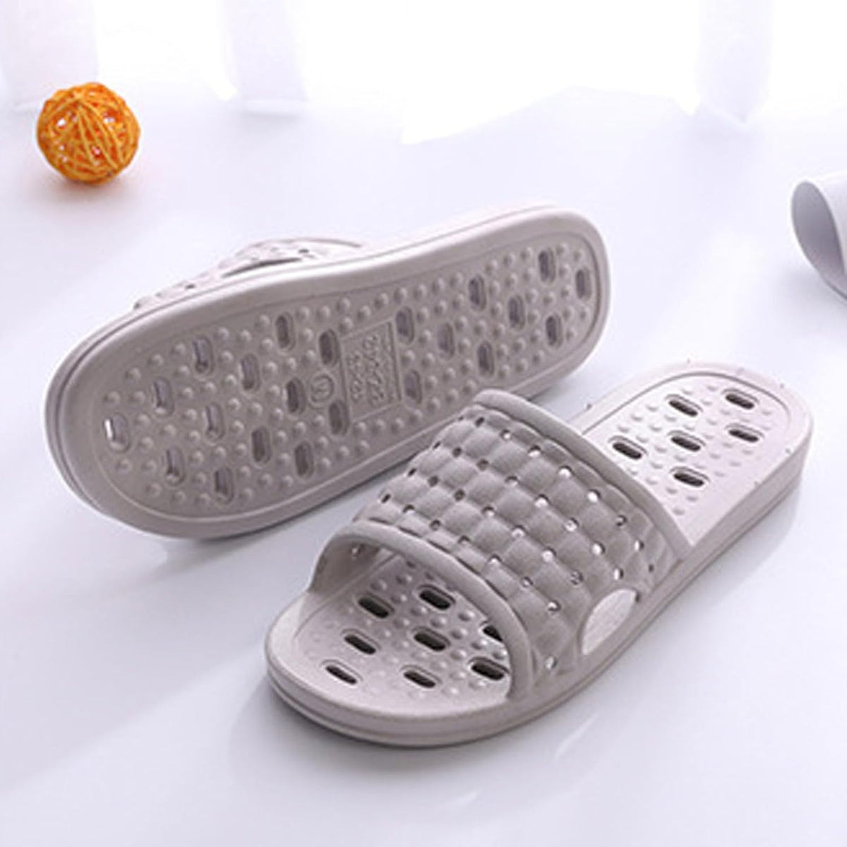 Bath Slippers with Drainage Holes, Quick-Drying Non-Slip Slippers Dormitory Home Bathroom Slippers Unisex