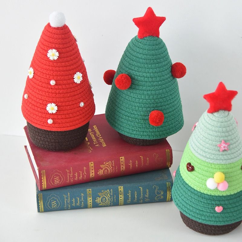 Christmas-themed cotton yarn woven storage basket, Christmas tree-shaped desktop storage box with lid, entryway key and remote control organizer - cosmetic storage box - red and white