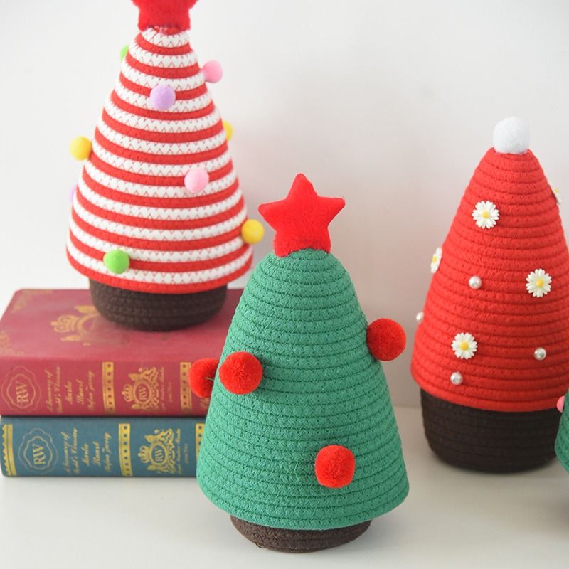 Christmas-themed cotton yarn woven storage basket, Christmas tree-shaped desktop storage box with lid, entryway key and remote control organizer - cosmetic storage box - red and white