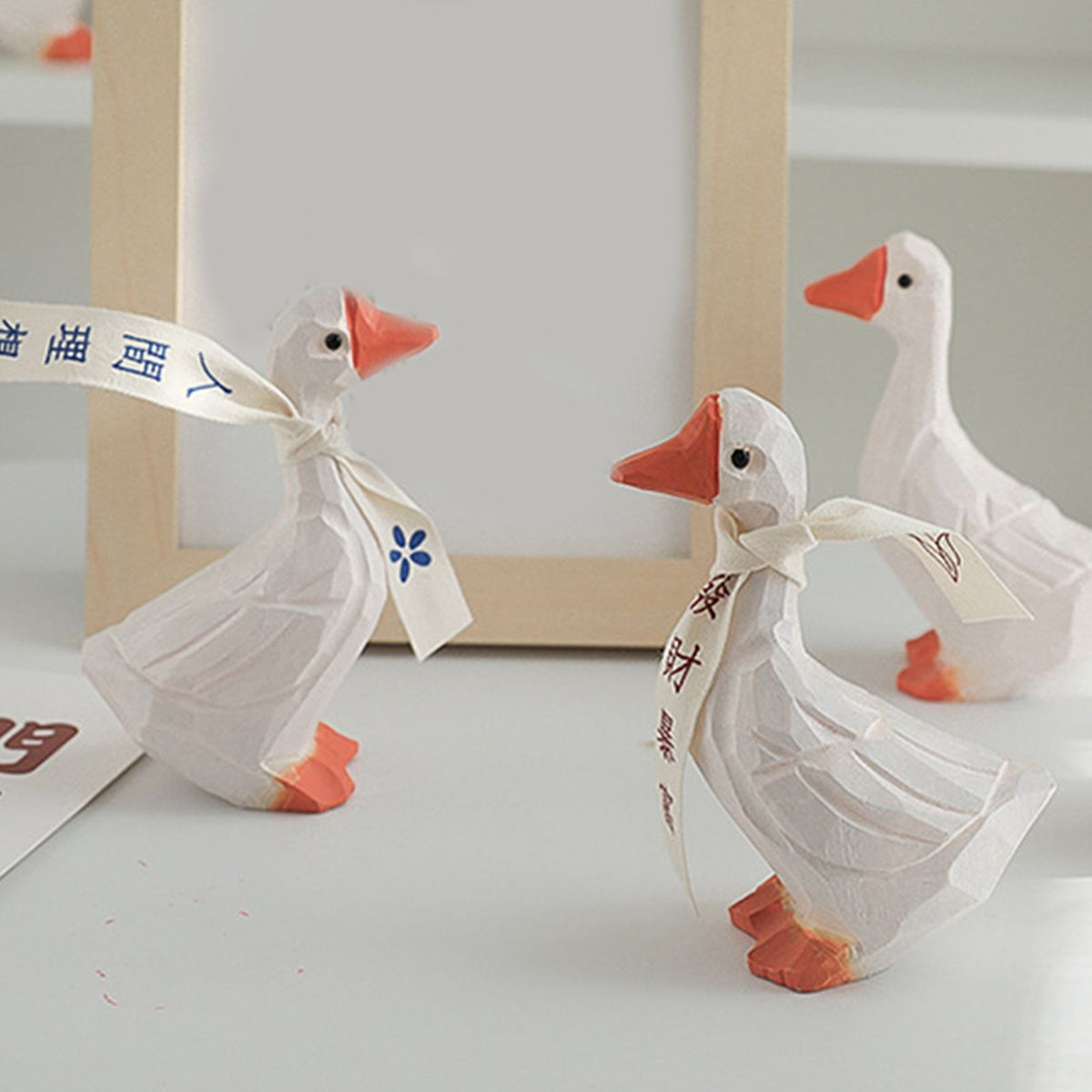 White Duck Ornaments Gypsum Lifelike Duck Figurine Decoration for Home Shooting Props