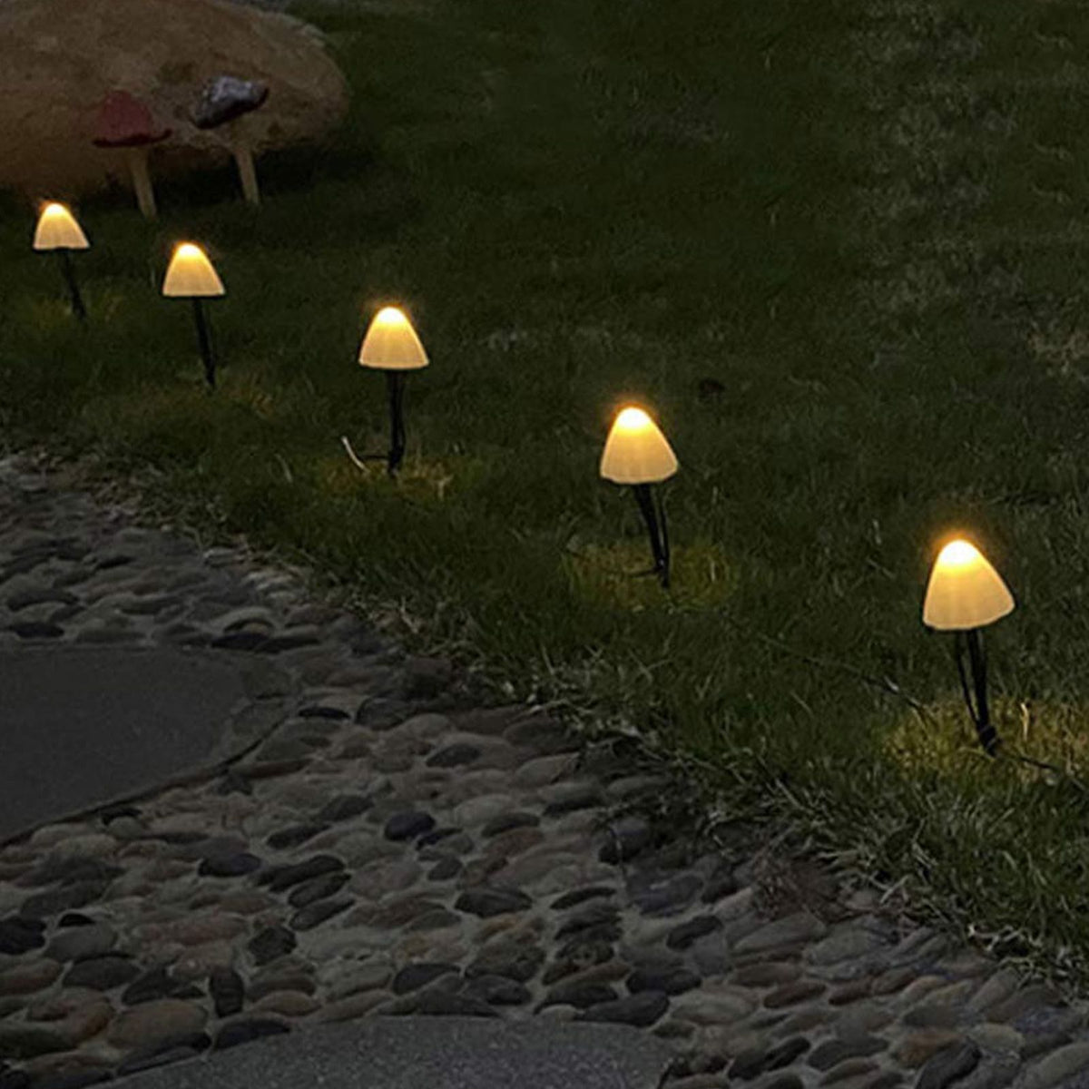 Mini Mushroom Solar Lights 8 Modes LED Waterproof String Pathway Outdoor Decoration for Garden Backyard Lawn Party 5meter 20 Beads Warm White