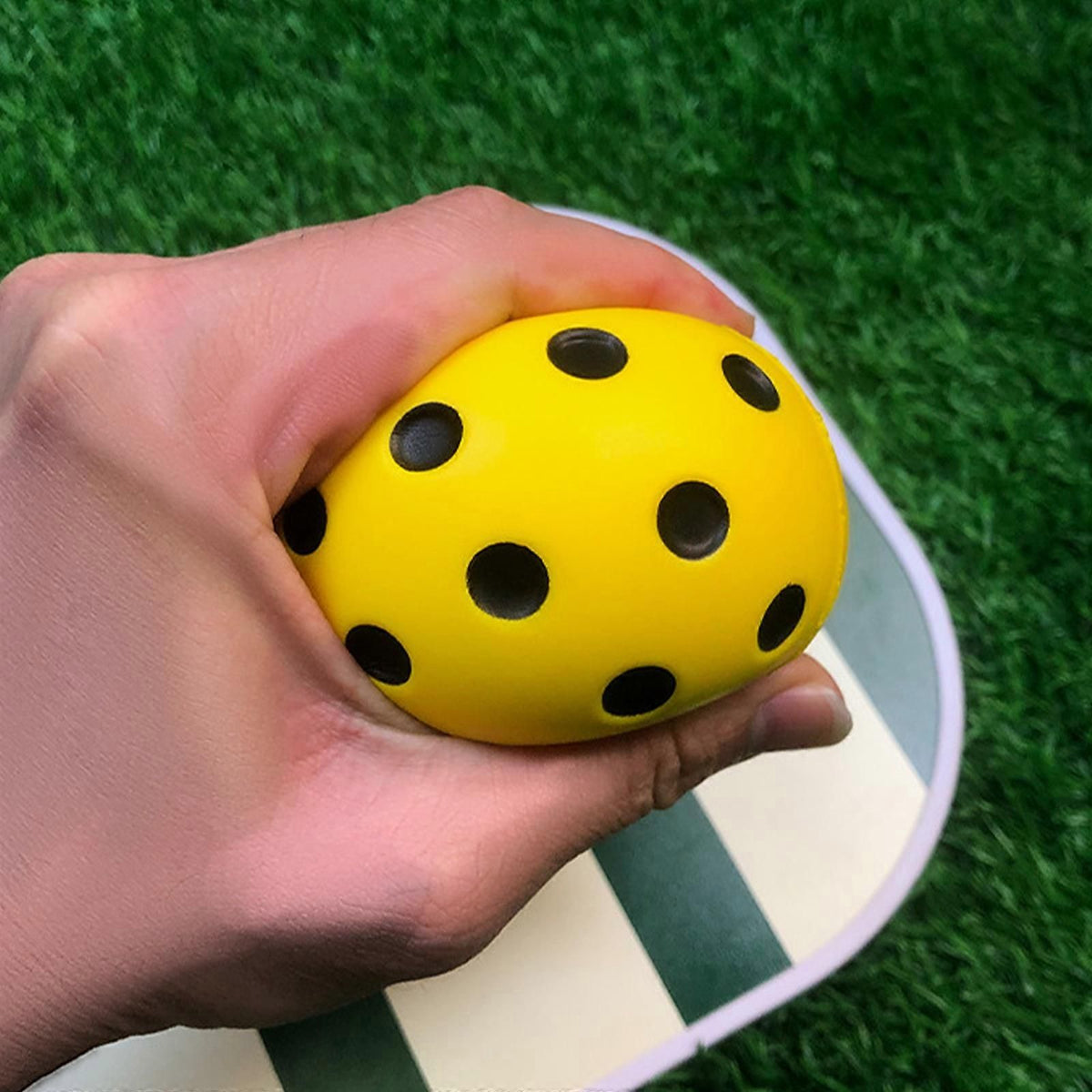 Quiet Foam Pickleballs Practice Balls PU Foam Pickleballs Balls Noise Reducing Soft Pickleballs for Indoor & Outdoor Multicolor