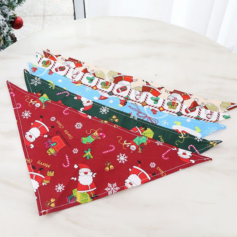 Dog Christmas Triangle Scarf Cotton Cartoon (Anhui hair) Christmas triangle towel sky blue bottom old man Small size (suitable for pets within 10 Jin)