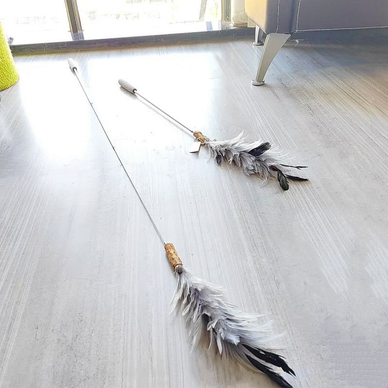 CHIYOOSU Cat Teaser Wand with Feather Bell Gray extendable telescopic pole with chicken tail flower pattern (3-section)