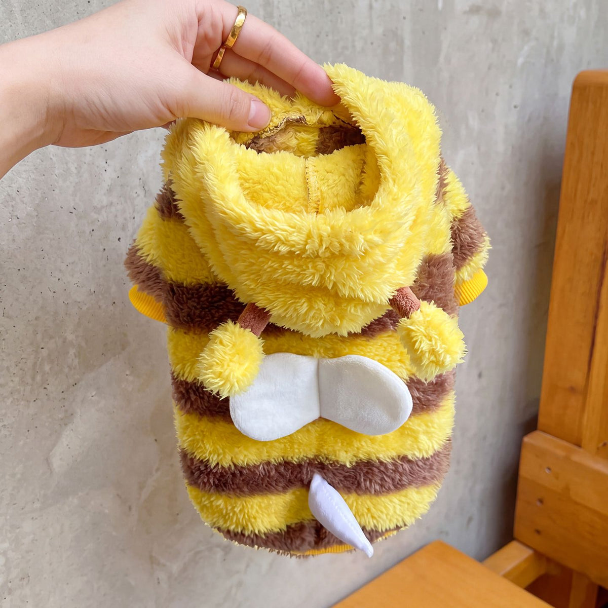 AMOOR Dog Bee Costume Hoodie Wings Wing Bee Four-Legged Dress S
